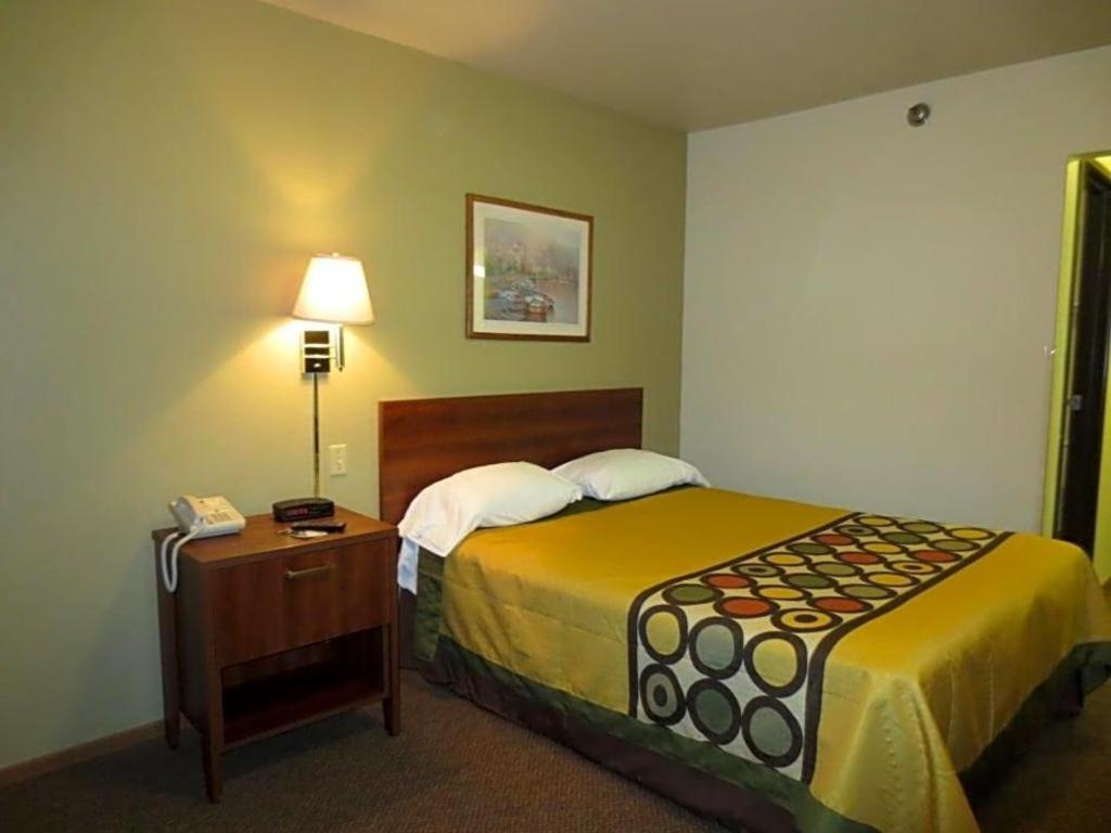 Americas Best Value Inn Missouri Valley Exterior photo